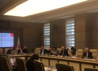 Içişleri Bakanlığı, TBMM insan haklarinı inceleme komisyonuna insan hakları egitimini personeline nasil verdiğini anlatıyor.