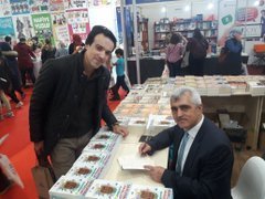 TUYAP kitap fuarında Tutsak anne Gazel Bulutun ‘Damlayan masallar’ kitabını imzaladım