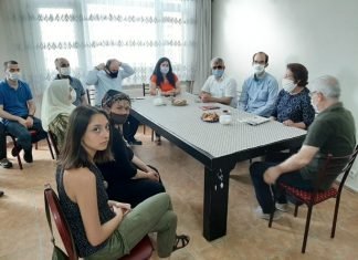 HDP Fatih ilçe örgütümüzde arkadaşlarımızla birlikte olup, esnaf ve STK ziyaret programımızı koordine ettik