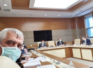Cezaevi komisyonundayım