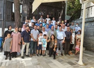 Bugün İstanbul Fethi Paşa korusunda Sezgin Tanrıkulu vekilim ve ben KHKlılarla buluştuk, konuştuk, dertleştik, çözümler aradık.