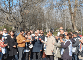 Gergerlioğlu: “Diş hekimi arkadaşlarımızın rahat, huzurlu, mutlu bir şekilde çalışması gerektiğini söylüyoruz. Arkadaşlarımıza sonuna kadar destek olmaya devam edeceğiz.”