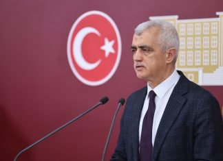 Ömer Faruk Gergerlioğlu: “Yapımı yılan hikayesine dönen Kuruçeşme camisindeyiz…”