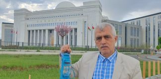 Gergerlioğlu, Yargıtay önünde fenerle adalet aradı!
