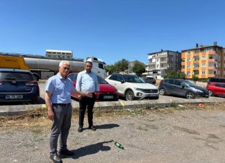 Kocaeli’de okul önünde tepki çeken görüntüler!