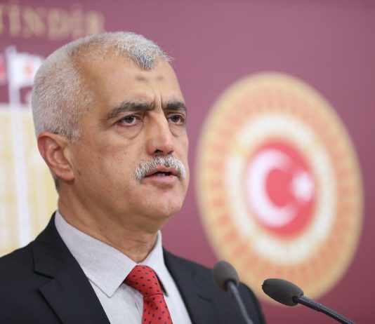 DEM Parti Milletvekili Ömer Faruk Gergerlioğlu’ndan Erişim Engeli Tepkisi: “Fişini Çektim Devletine Geçtik”