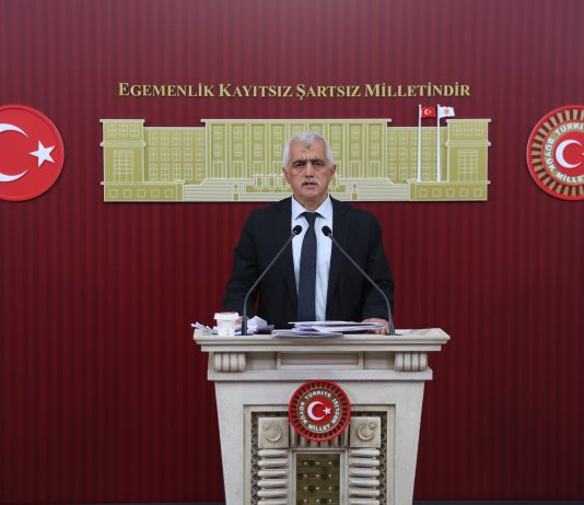 GERGERLİOĞLU’NDAN FON SORUŞTURMASI TEPKİSİ: “SPK 19 AY ÖNCE UYARILDI, SUÇ DUYURUSUNDA BULUNDUK”