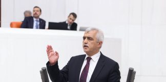 Gergerlioğlu: “Ben milletimin bağrındayım, kalbindeyim ve hiçbir yere gitmiyorum”