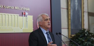 DEM Parti milletvekilleri Başakşehir’de 1 öğrencinin öldüğü kavgayı değerlendirdi