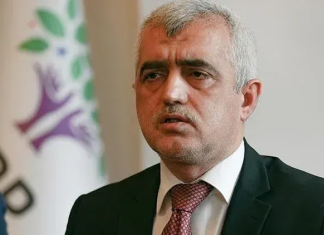 “Qara siyahı”ya salınan türkiyəli depuatat: “Əliyevi tənqid etməmək mümkündürmü?”