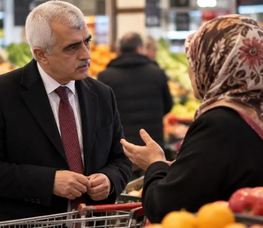 “Bir markette ülkenin en ağır yaralarıyla karşılaşıyorsunuz”